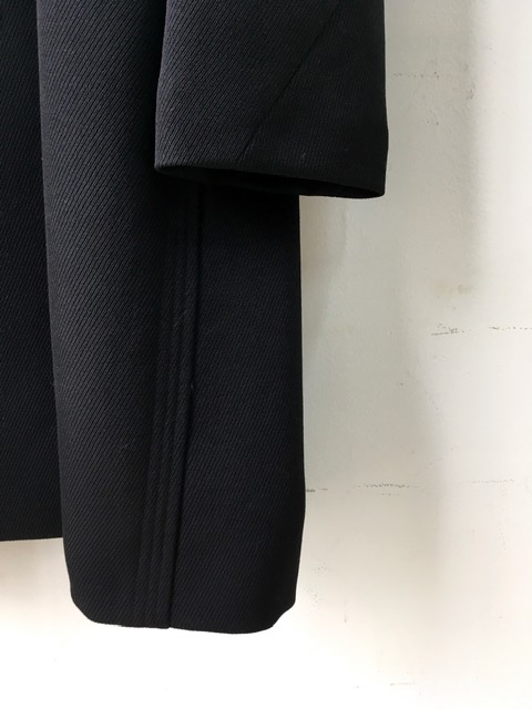 OMAR AFRIDI/Twisted Sleeve Chester Coat(オマール・アフリディの 
